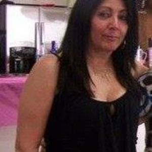 Meet your Posher, Dee